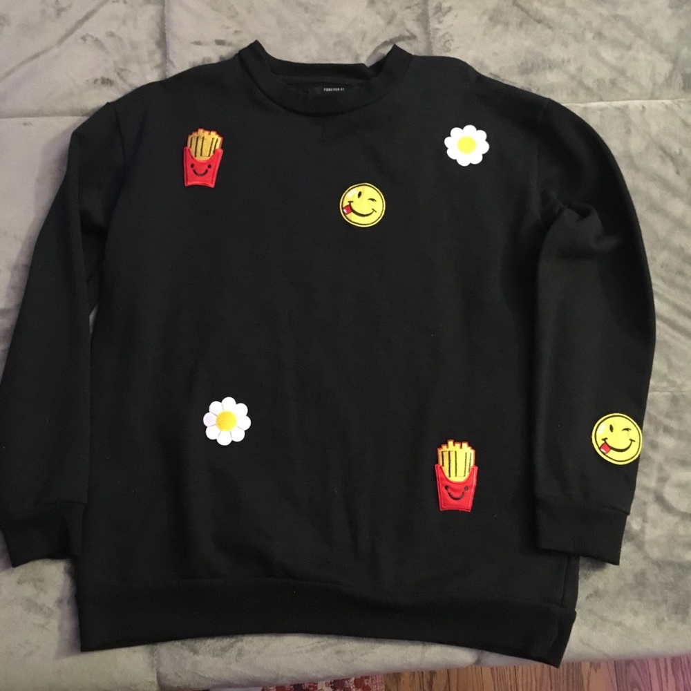MAKE AN OFFER | Cute black Forever 21 sweater